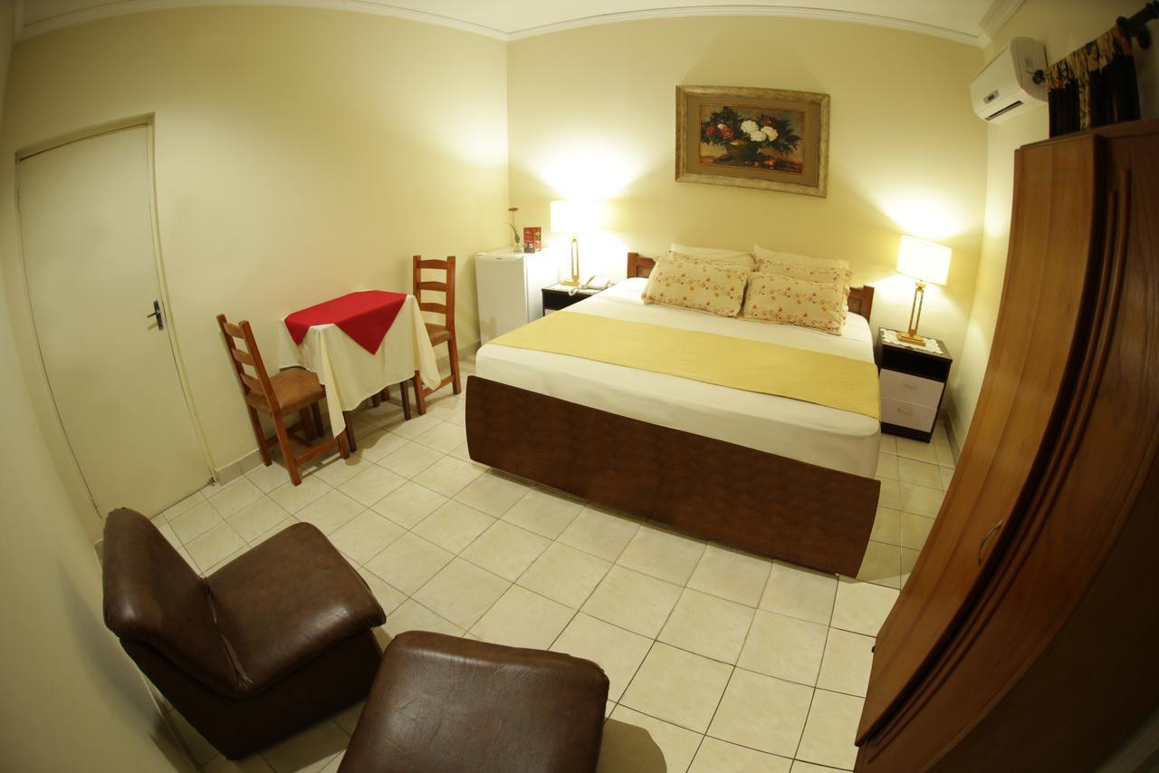 Hotel Del Sur San Lorenzo Room photo