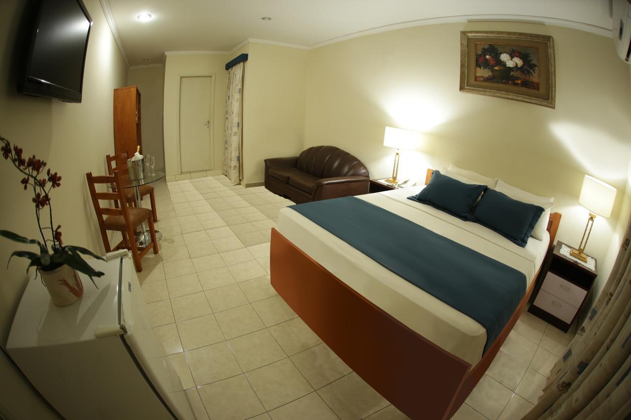 Hotel Del Sur San Lorenzo Room photo
